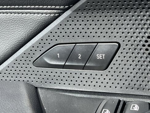 Used 2023 BMW i4 eDrive35 image 17