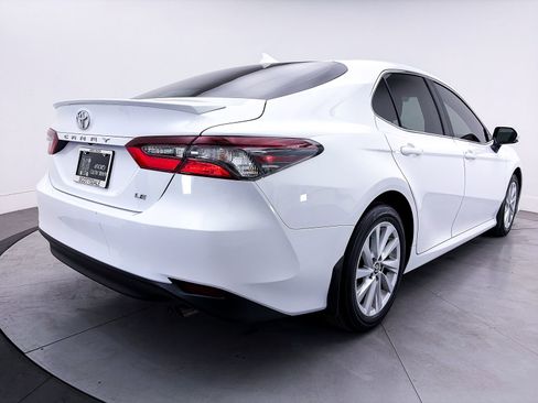 Used 2024 Toyota Camry LE w/ Convenience Package image 13