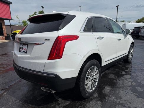 Used 2017 Cadillac XT5 Luxury w/ Driver Awareness Package FWD image 7