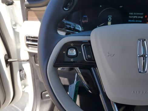 New 2026 Lincoln Corsair Grand Touring image 23