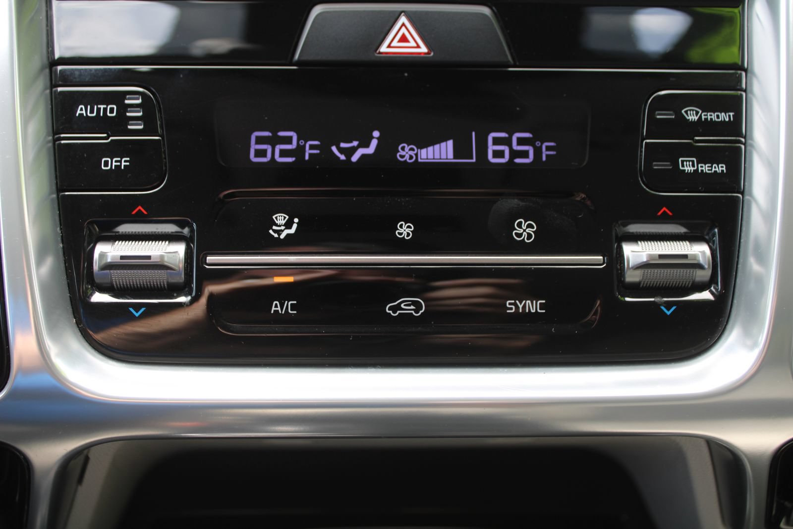 Certified 2022 Kia Sorento SX FWD image 43