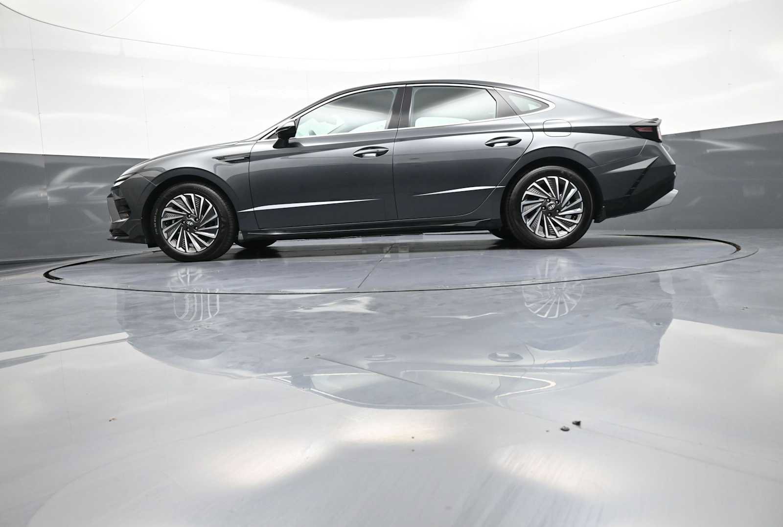 Used 2026 Hyundai Sonata SEL FWD image 33