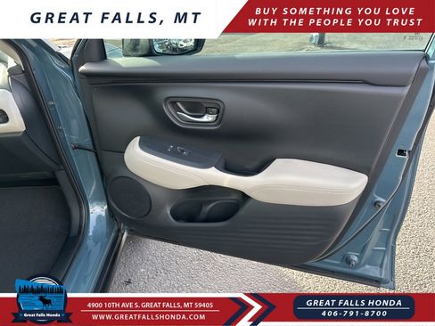 Certified 2025 Honda HR-V LX image 30