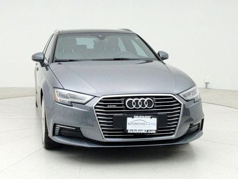 Used 2018 Audi A3 e-tron Prestige w/ Prestige Package image 2