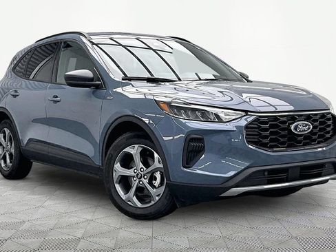 Certified 2025 Ford Escape ST-Line w/ Equipment Group 301A FWD image 12