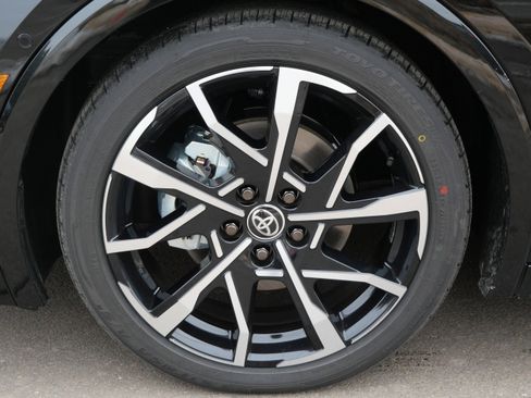 New 2026 Toyota Prius Plug-In Hybrid image 5