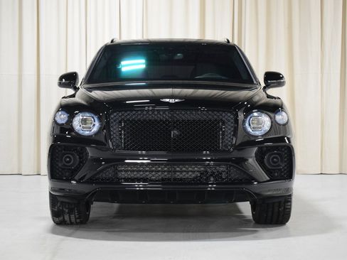 Certified 2023 Bentley Bentayga image 11