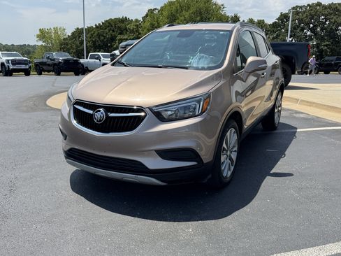 Used 2018 Buick Encore Preferred FWD image 2