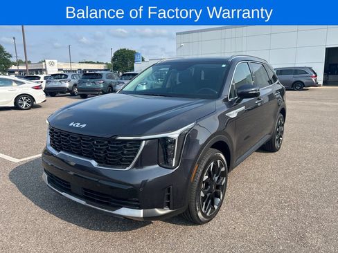 Used 2025 Kia Sorento EX w/ Panoramic Sunroof Package AWD/4WD image 4