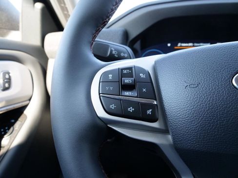 New 2026 Ford Explorer Active image 23