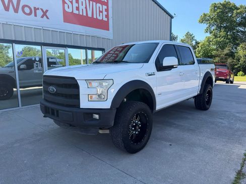 Used 2015 Ford F150 Lariat w/ Equipment Group 502A Luxury AWD/4WD image 45