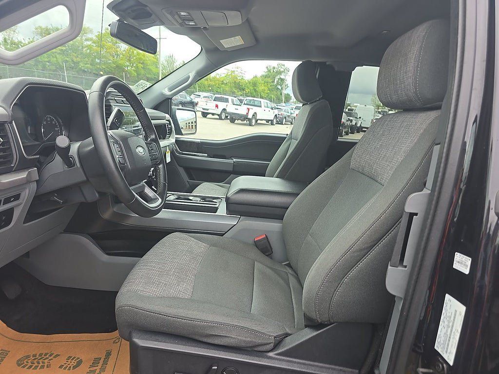 Used 2023 Ford F150 XLT w/ Equipment Group 302A High RWD image 7