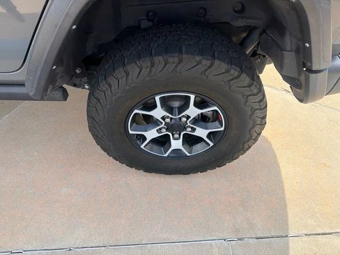 Used 2022 Jeep Wrangler Unlimited Rubicon w/ Steel Bumper Group AWD/4WD image 15