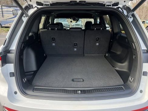 New 2025 Jeep Grand Cherokee Limited image 13