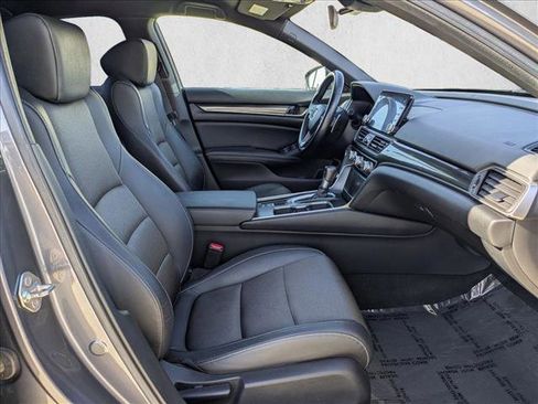 Used 2019 Honda Accord Sport image 19
