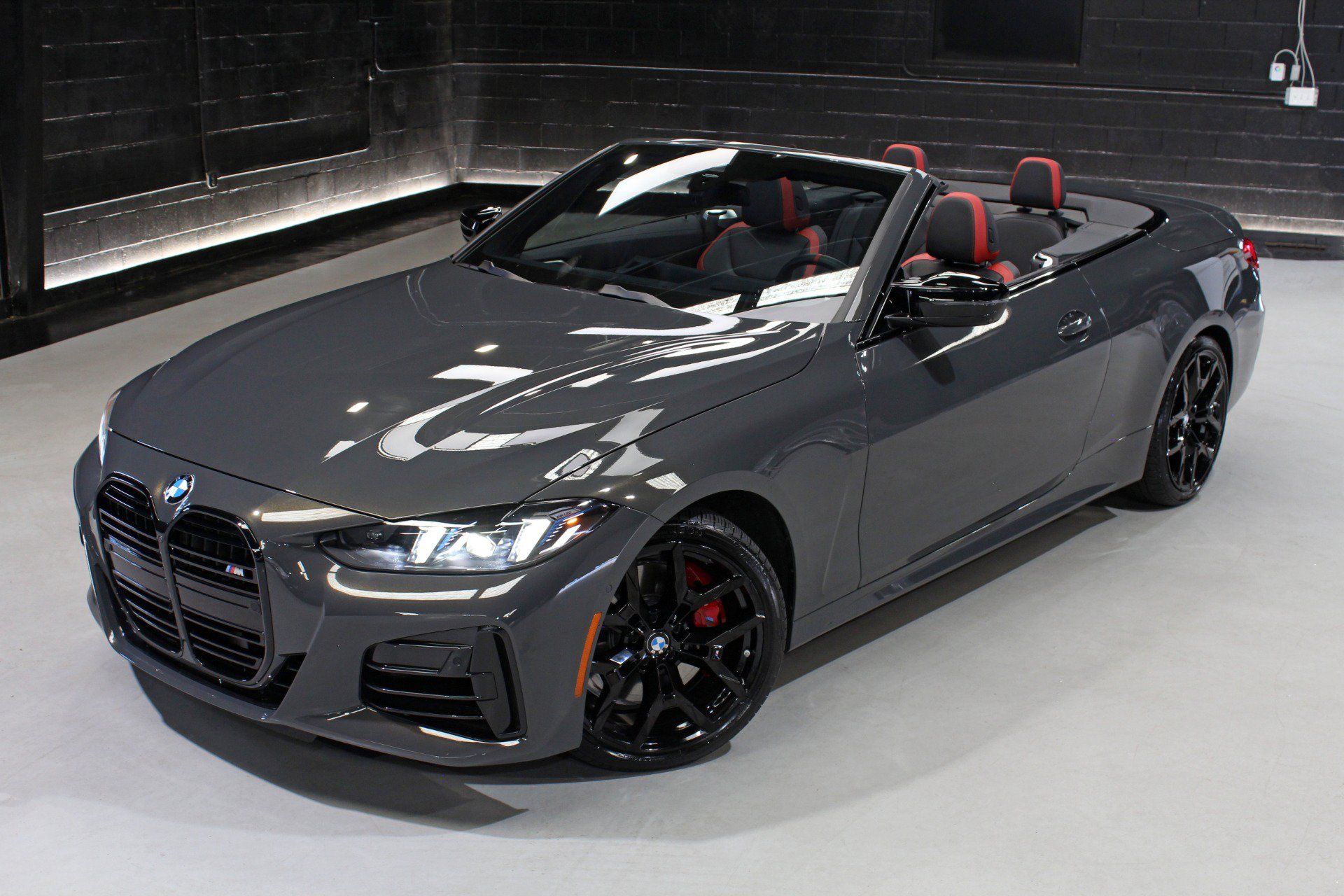 Used 2026 BMW M440i Convertible w/ Premium Package RWD image 5