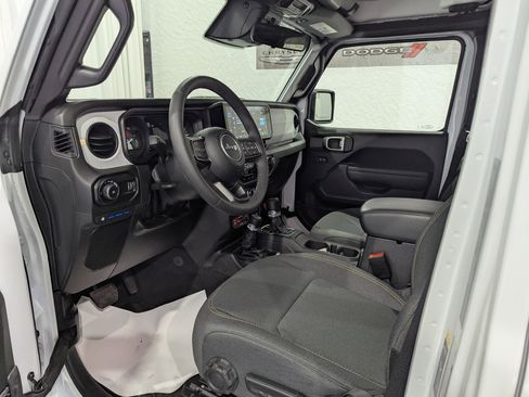 Used 2025 Jeep Wrangler Unlimited Sport S 4xe image 13