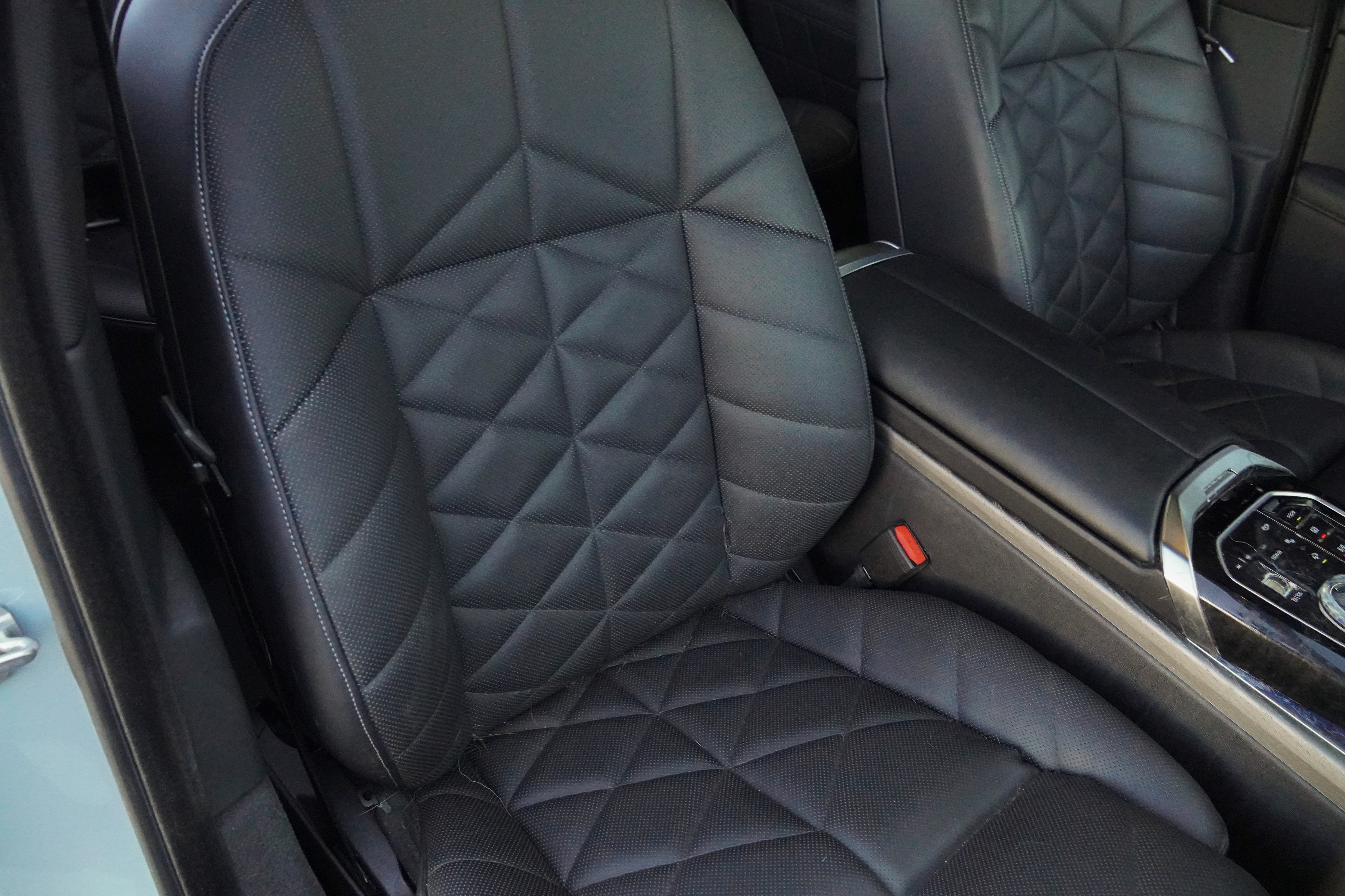 Certified 2023 BMW 740i w/ Parking Assistance Package RWD image 10