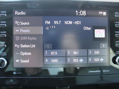 Used 2023 Toyota Camry XLE image 19