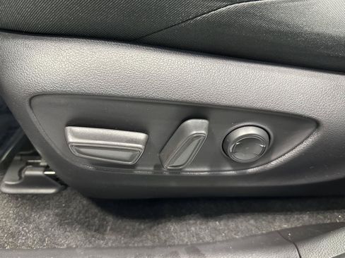 Used 2023 Toyota RAV4 SE w/ Convenience Package AWD/4WD image 14