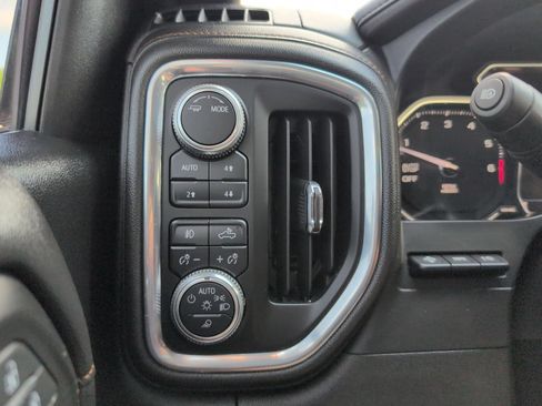 Used 2020 GMC Sierra 1500 AT4 w/ AT4 Premium Package AWD/4WD image 16
