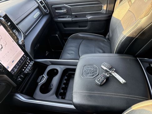 Used 2024 RAM 2500 Laramie w/ Night Edition image 21