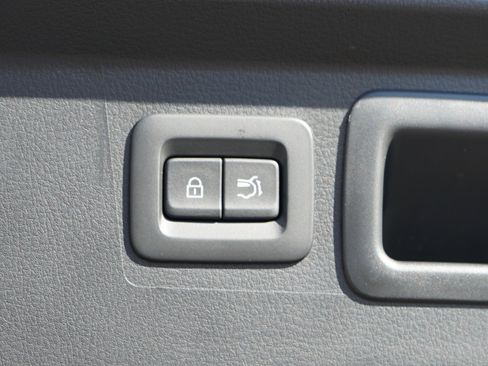 Used 2026 MAZDA CX-50 2.5 Hybrid w/ Weather Package image 12