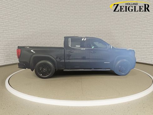 Used 2024 GMC Sierra 1500 Elevation w/ Preferred Package AWD/4WD image 4