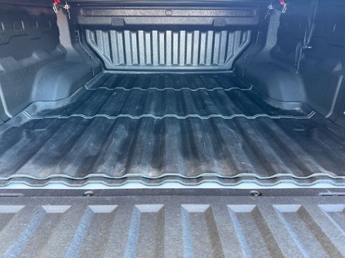 Used 2024 GMC Canyon Elevation w/ Convenience Package image 22