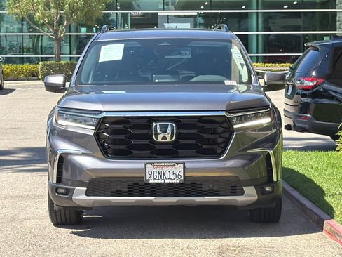 Certified 2023 Honda Pilot Touring image 9