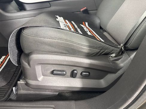 Used 2012 Ford Edge SEL FWD image 11