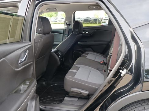 Used 2024 Chevrolet Blazer LT w/ Convenience Package FWD image 25