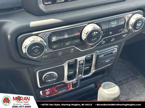 Used 2021 Jeep Gladiator Mojave AWD/4WD image 30