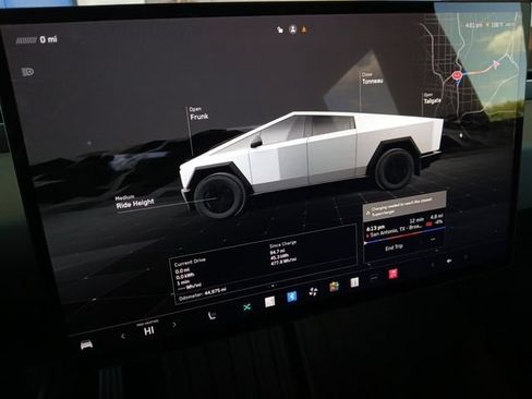 Used 2025 Tesla Cybertruck AWD Crew Cab image 6
