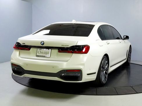 Used 2022 BMW 750i xDrive w/ Executive Package image 6