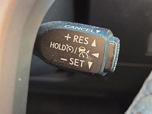 Used 2022 Toyota 4Runner SR5 RWD image 29