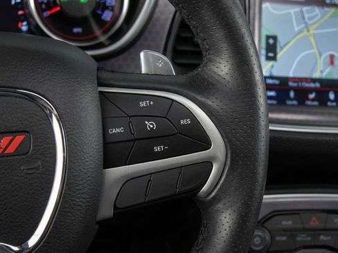 Used 2018 Dodge Challenger R/T Scat Pack w/ Leather Interior Group image 16