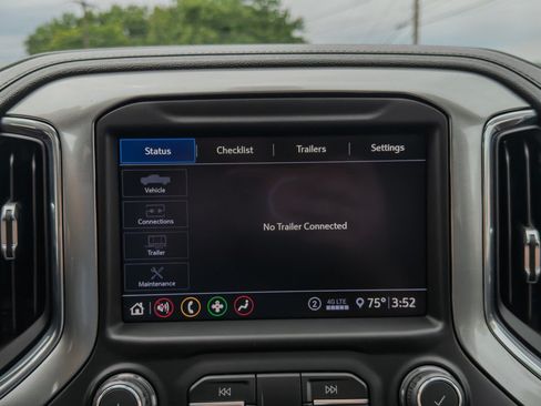 Used 2020 Chevrolet Silverado 1500 LT Trail Boss AWD/4WD image 44