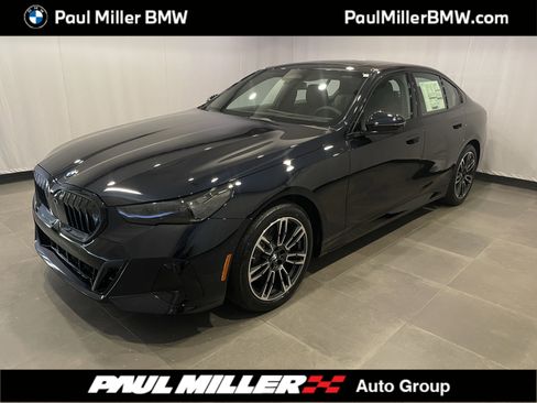 New 2027 BMW 530i xDrive AWD/4WD image 1