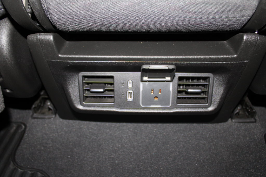 Used 2023 GMC Sierra 1500 SLE AWD/4WD image 35