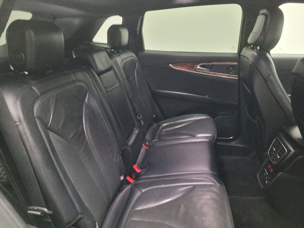Used 2020 Lincoln Nautilus Reserve FWD image 19