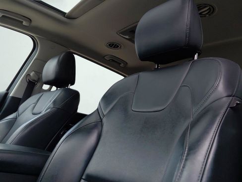 Used 2020 Kia Telluride S AWD/4WD image 9