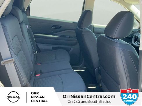 New 2026 Nissan Pathfinder SV image 12