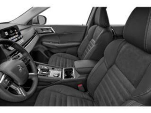 Used 2023 Mitsubishi Outlander SE AWD/4WD image 4