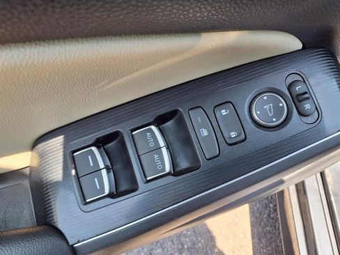 Used 2024 Honda Civic Touring image 29