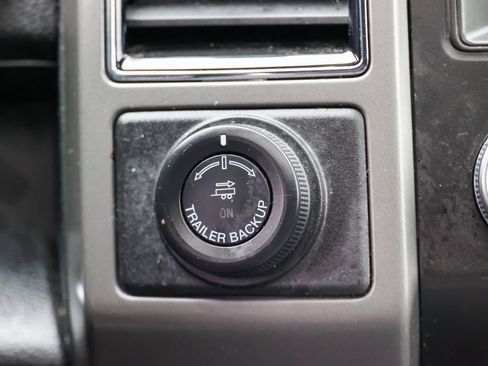 Used 2021 Ford Expedition XLT AWD/4WD image 11