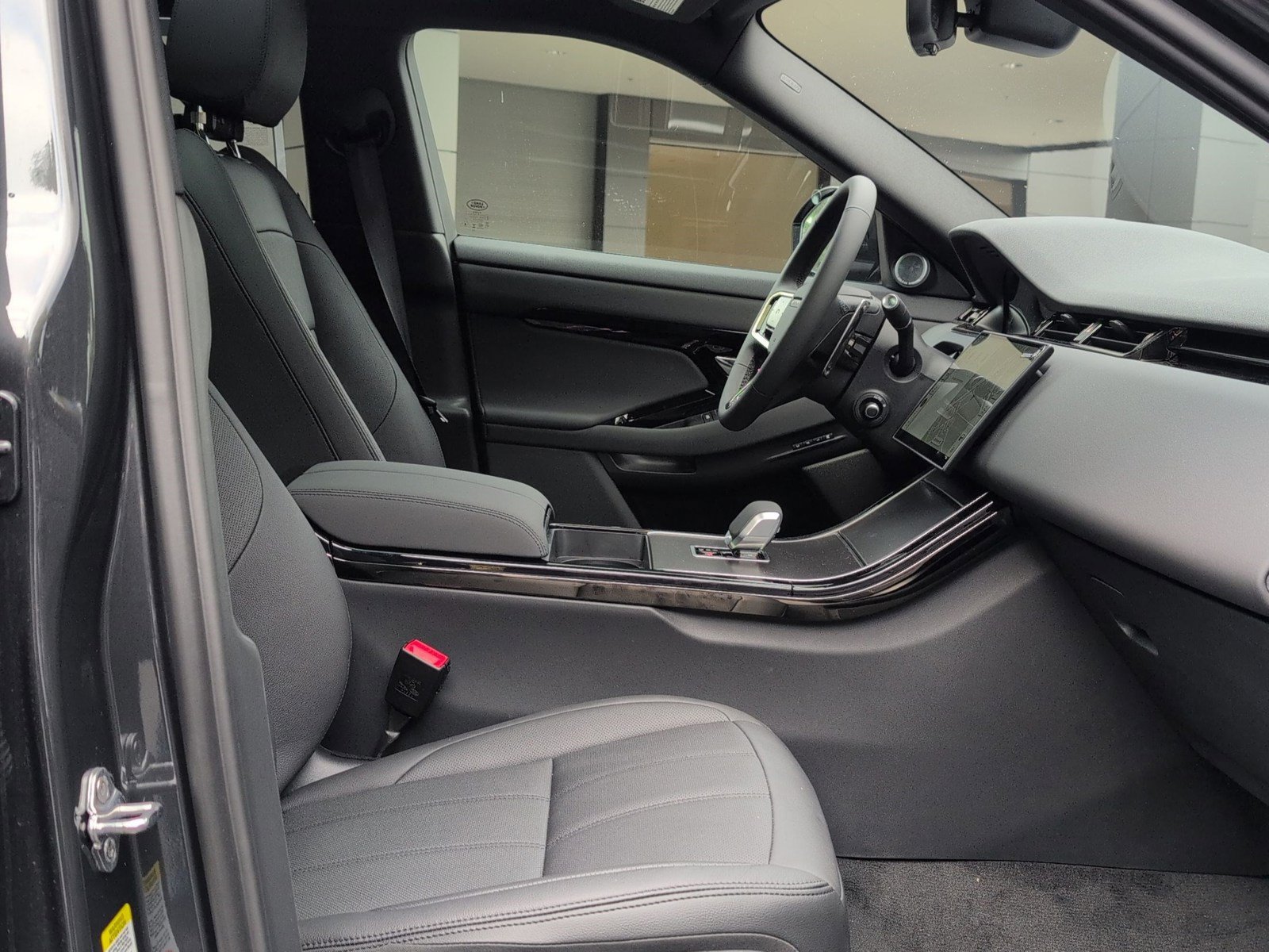 New 2026 Land Rover Range Rover Evoque Dynamic SE AWD/4WD image 31
