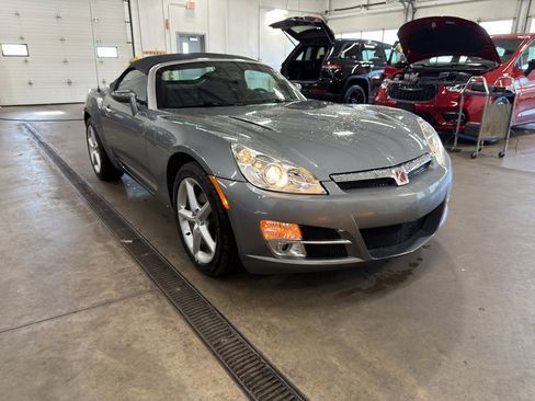 Used 2007 Saturn Sky RWD image 3