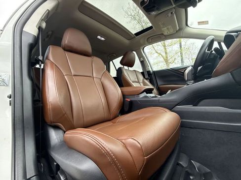 Certified 2025 Subaru Outback Touring AWD/4WD image 25