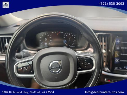Used 2020 Volvo V60 T5 Cross Country AWD/4WD image 18